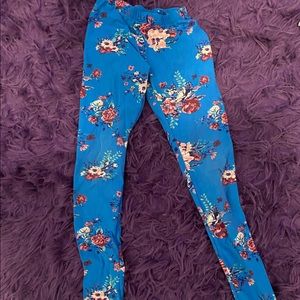 Blue flowered leggings. Super soft.